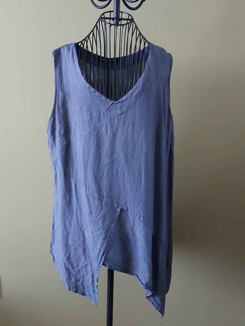 Sleeveless V-Neck Asymmetric Tunic Top - Blue